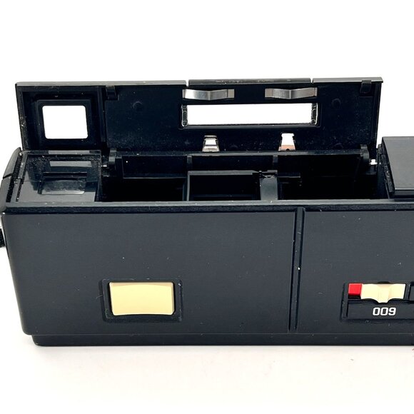 Vivitar 600 Vintage 24mm Compact Film Camera With Flash (UNTESTED) - Picture 12 of 14